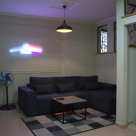 The Prism Apartment Тирана Экстерьер фото