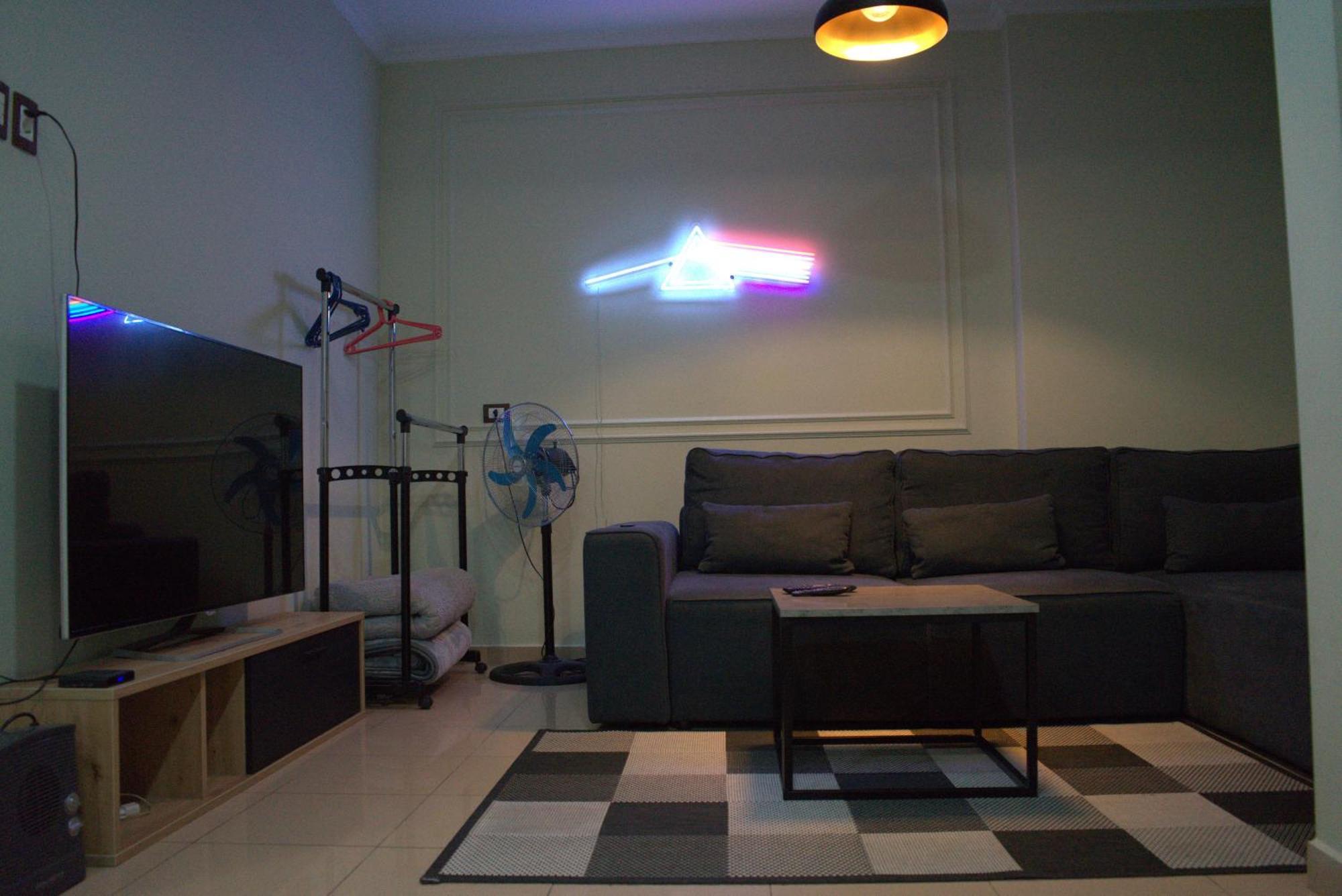 The Prism Apartment Тирана Экстерьер фото